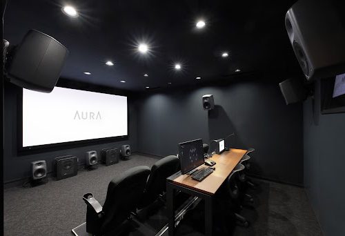 音響機器メーカー様に試写室を取材していただきました